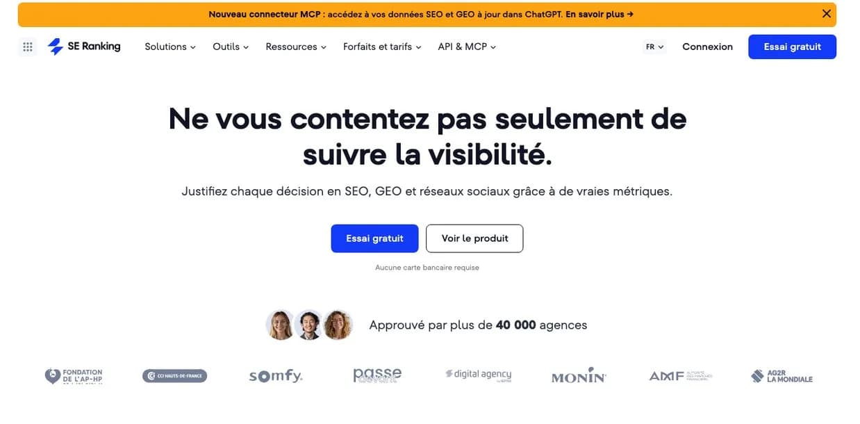 Page d'accueil de SE Ranking, logiciel de suivi de positions, d'audit et de visibilité dans la recherche IA